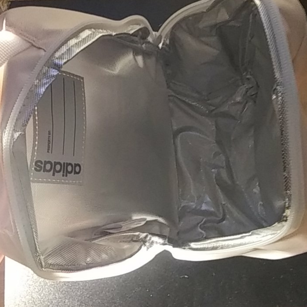 Adidas Lunch Box - Picture 5 of 6